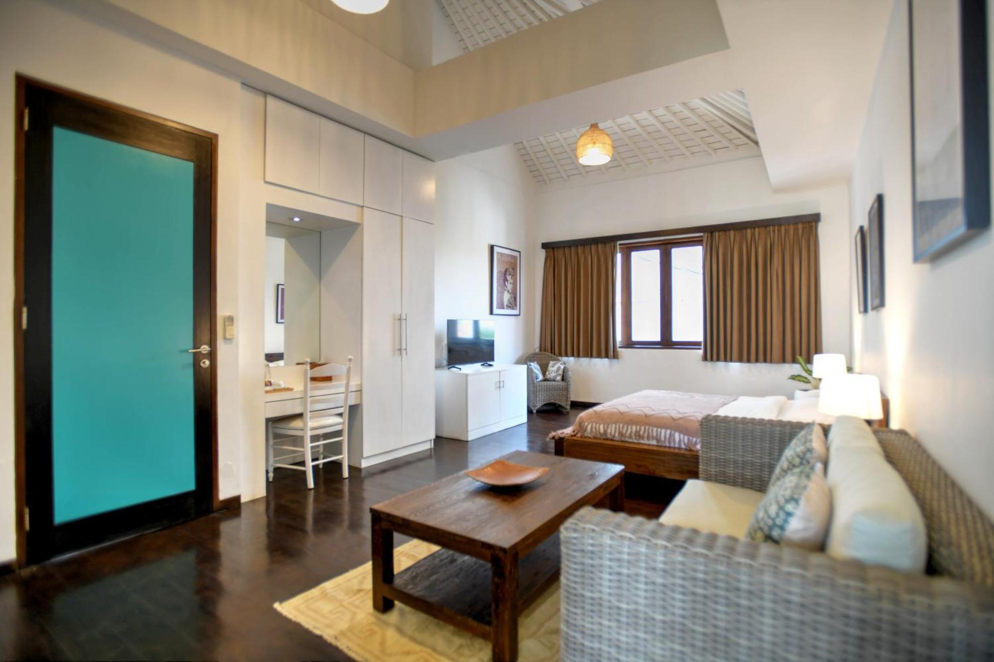 סמיניאק Melo Suites Hotel מראה חיצוני תמונה