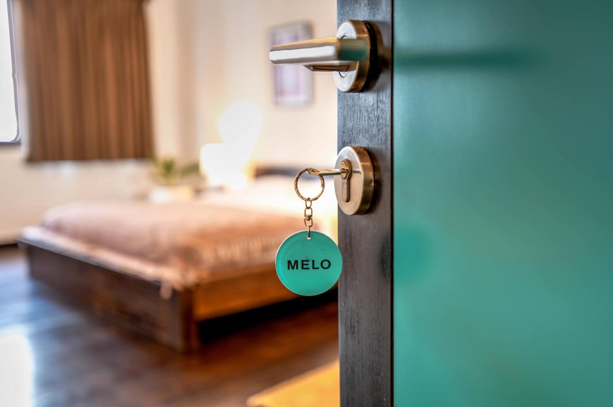 סמיניאק Melo Suites Hotel מראה חיצוני תמונה