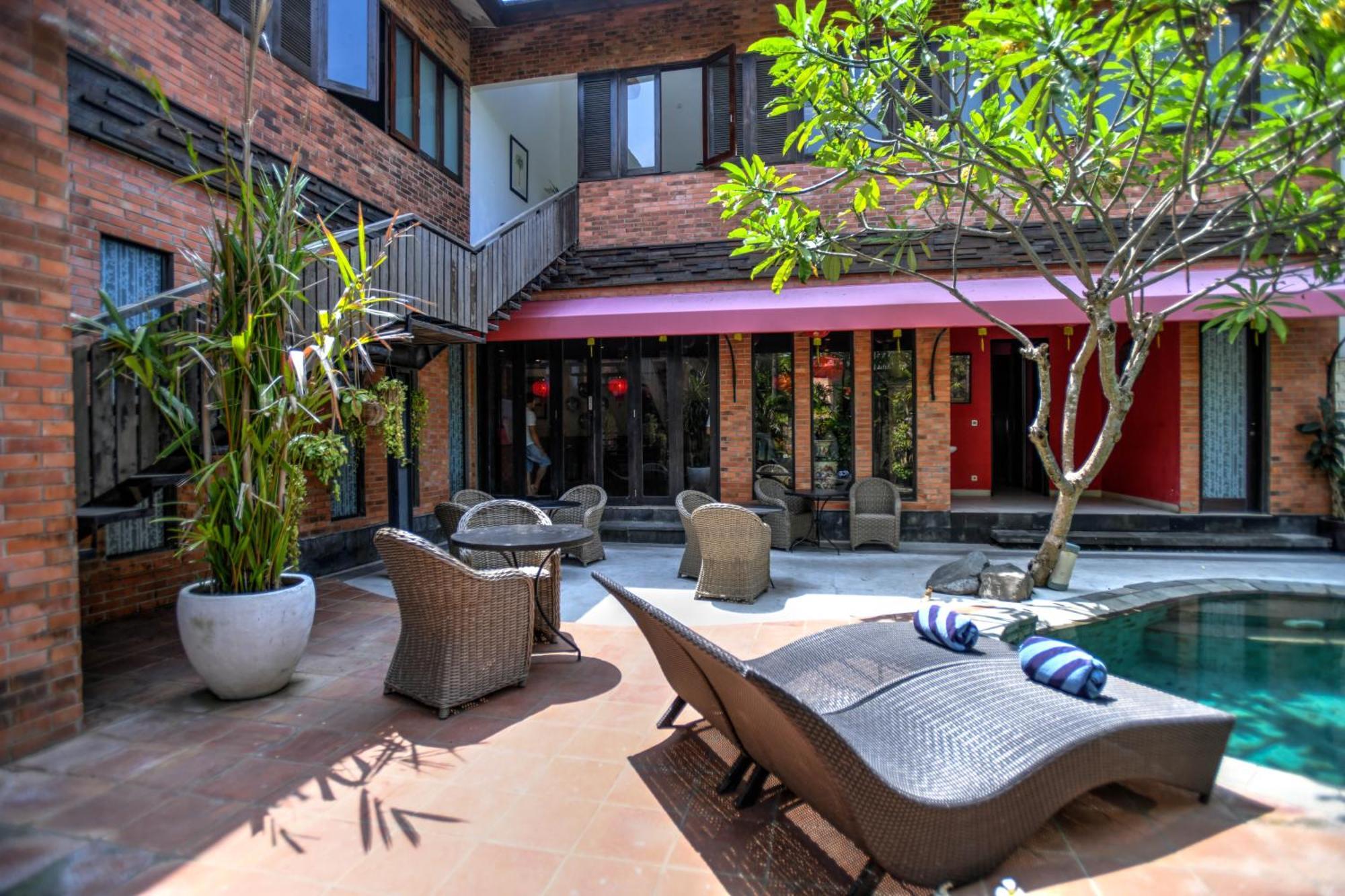 סמיניאק Melo Suites Hotel מראה חיצוני תמונה